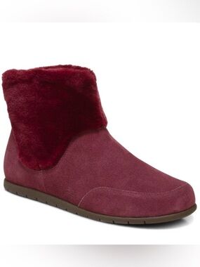Vionic Maizie Suede Boots in Port with Faux Fur Trim 8.5